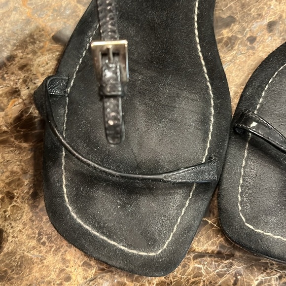 Prada - Picture 2 of 3